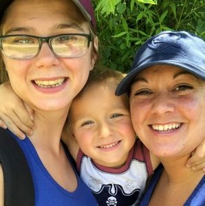 Meet your Posher, Denise